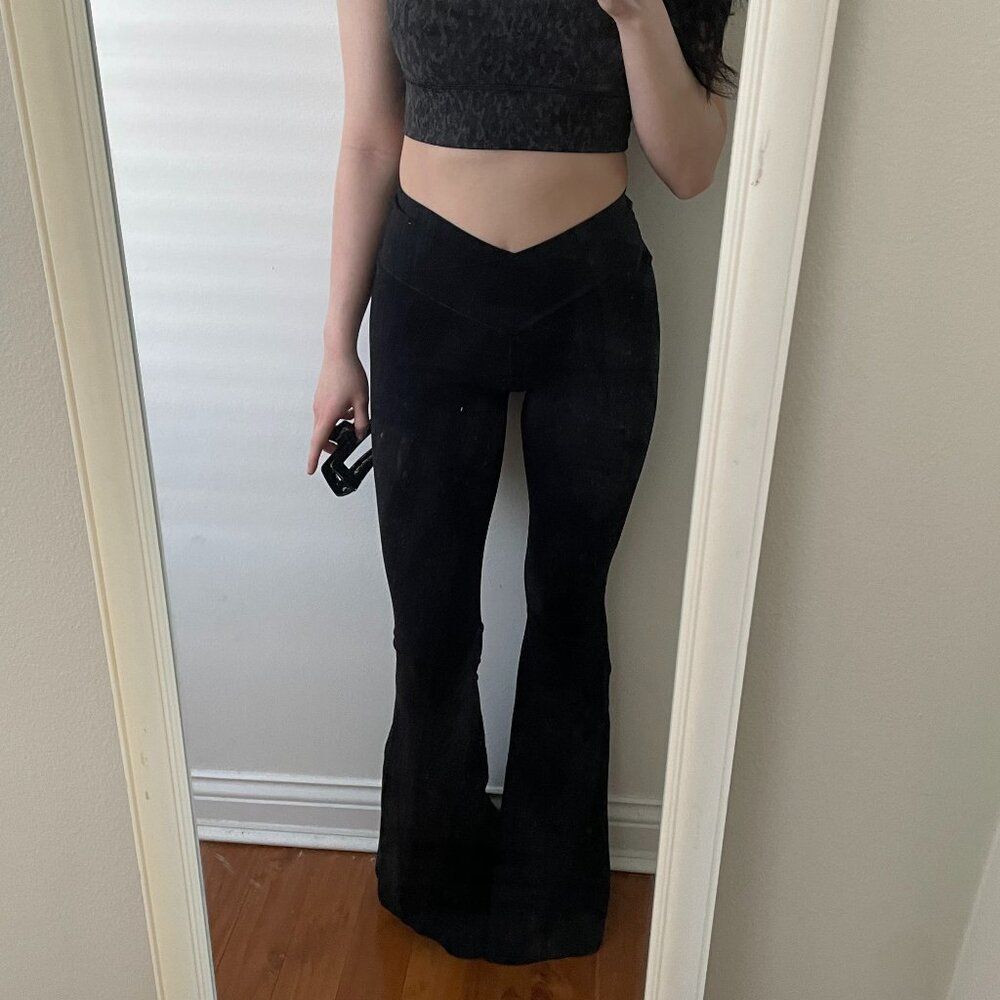 Women Aerie Criss Cross High Rise Super Flare Leggings in Black Small